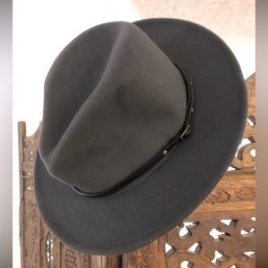 Cool grey women’s wide brim fedora hat